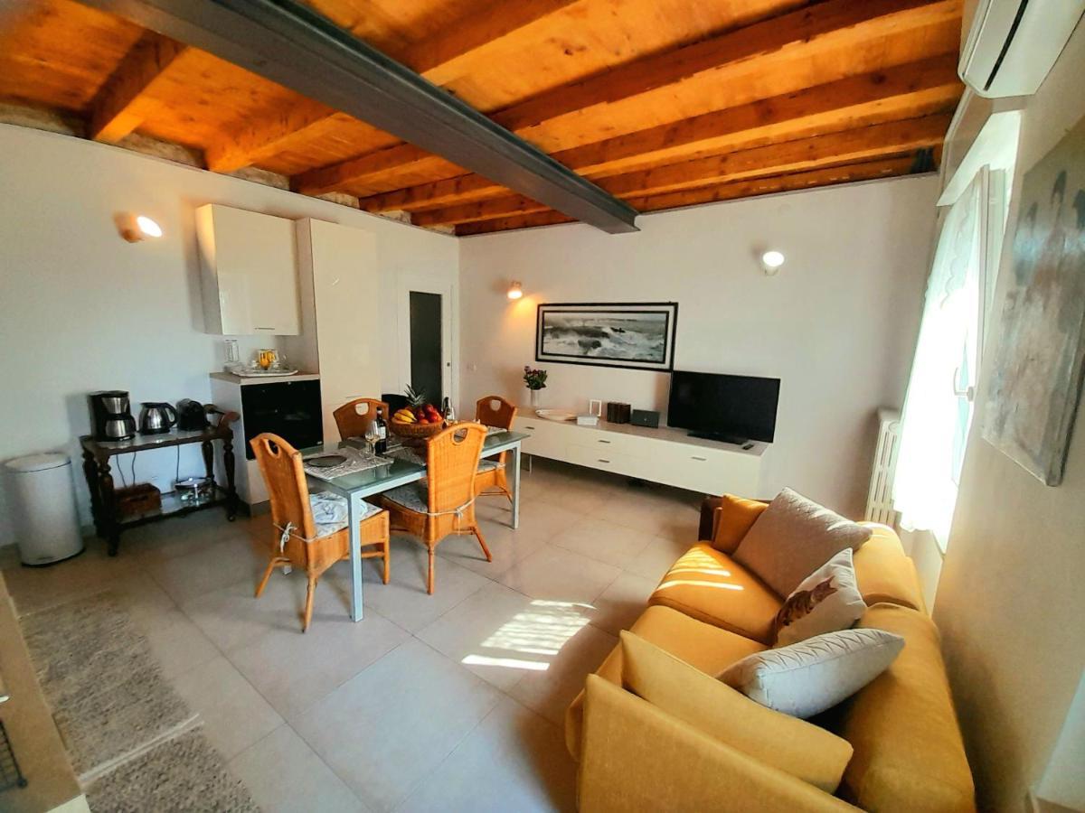 Les Amis Lägenhet Peschiera del Garda Exteriör bild